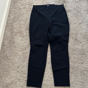 GAP Size 10 Black Straight‎ Leg Pants with Side Zipper